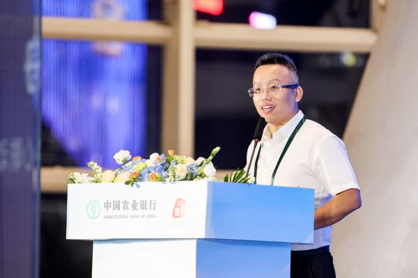 農(nóng)情億萬家 中國農(nóng)業(yè)銀行深化推進“誠信、興商、惠民”主題消費節(jié)