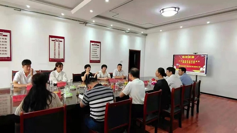 【校企合作】山東服裝職業(yè)學(xué)院黨委書(shū)記張韌一行領(lǐng)導(dǎo)走進(jìn)新時(shí)代